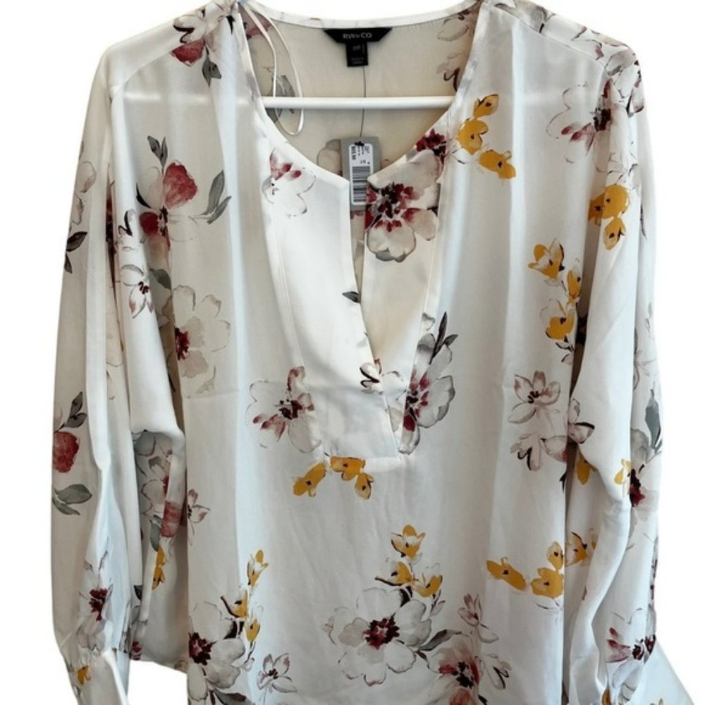 Rw & Co. Long Sleeve Floral Blouse